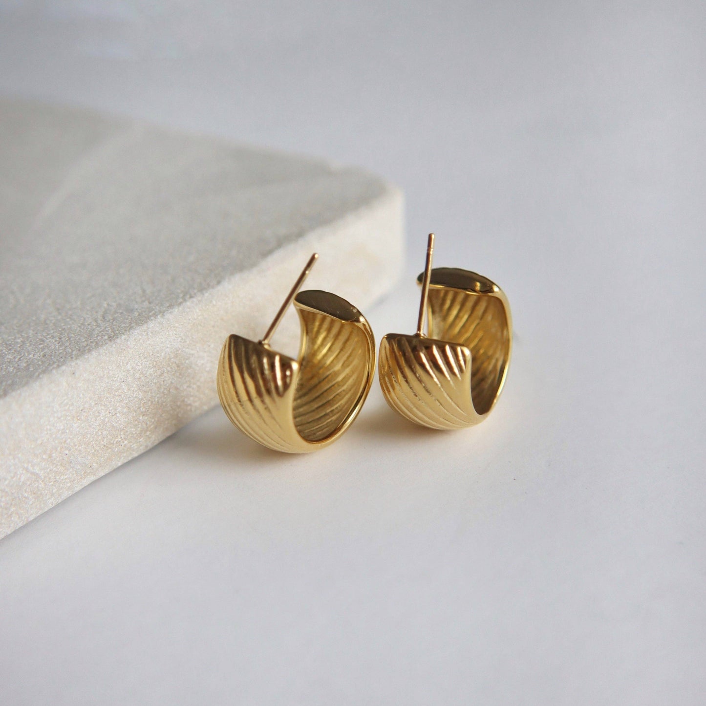 Cali Hoops | Bold Chunky Hoops