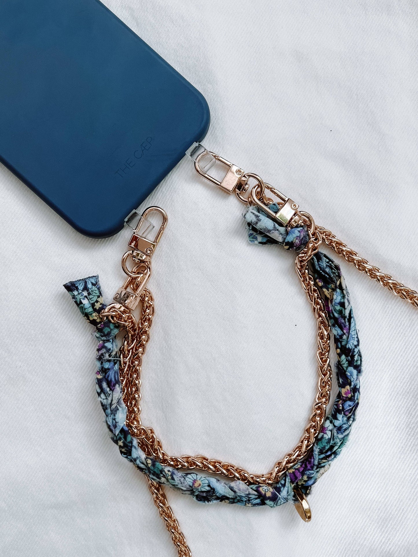 Bluebell Phone Wristlet: Gold Chain