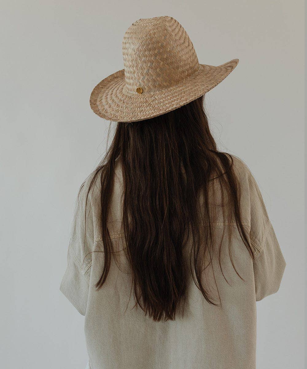 Linny Gus Crown