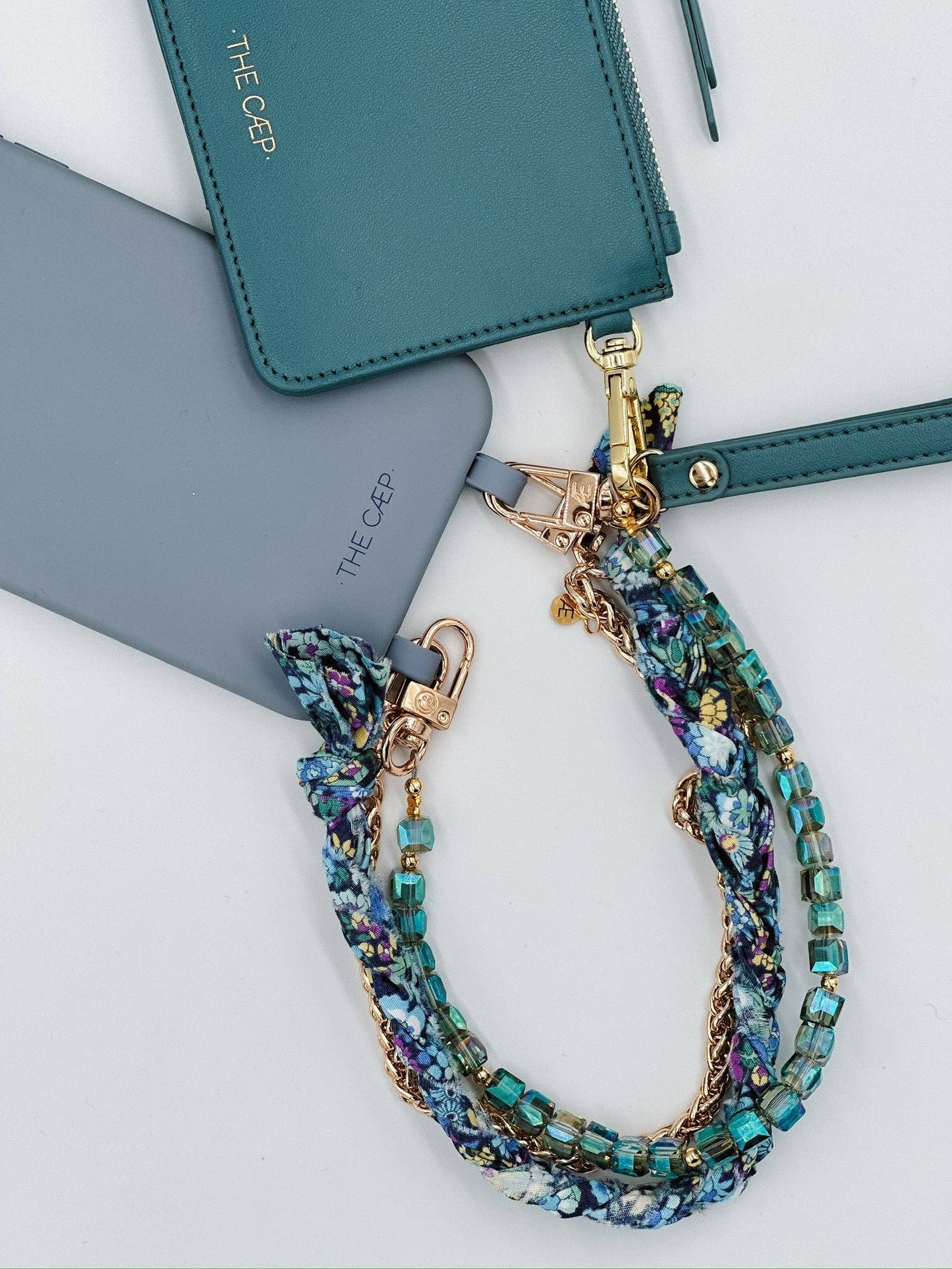 Bluebell Phone Wristlet: Gold Chain