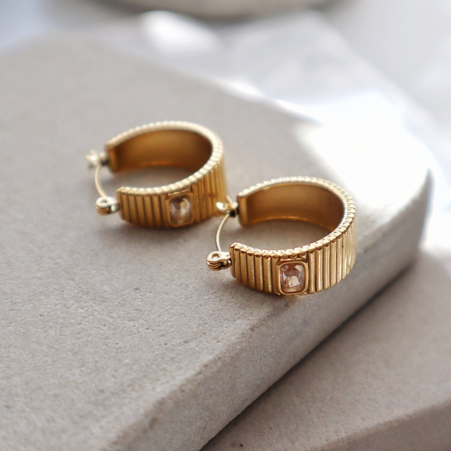 Stella Hoops | Chunky Gold Hoops