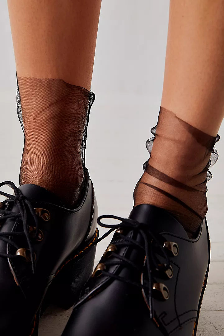 The Moment Sheer Socks
