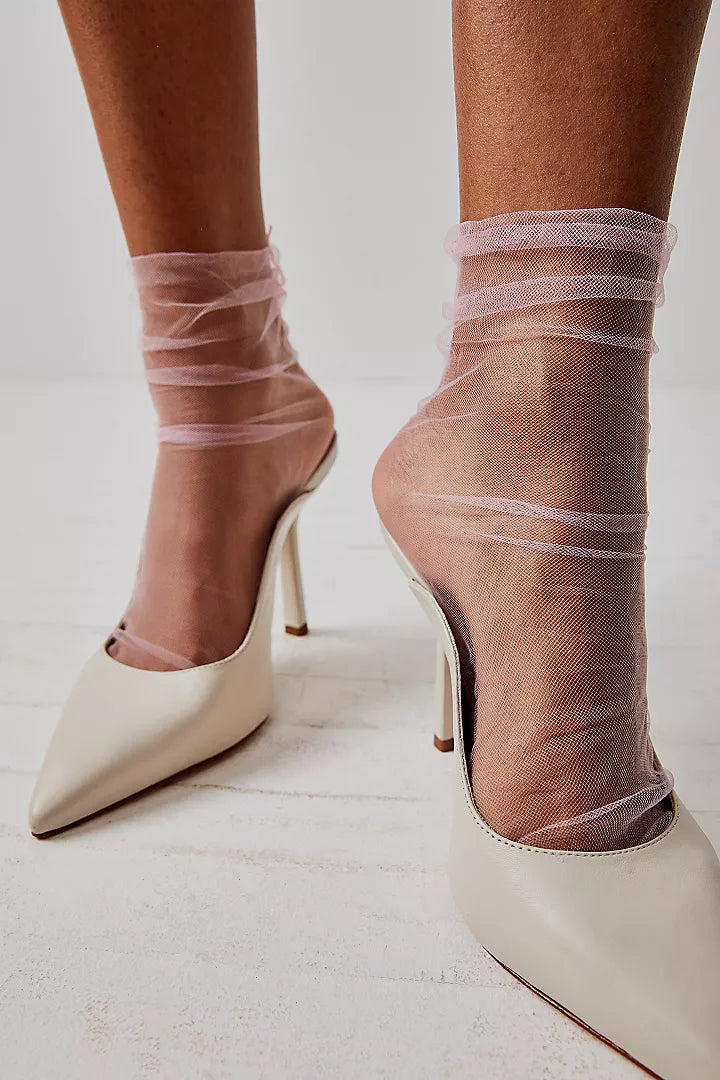 The Moment Sheer Socks