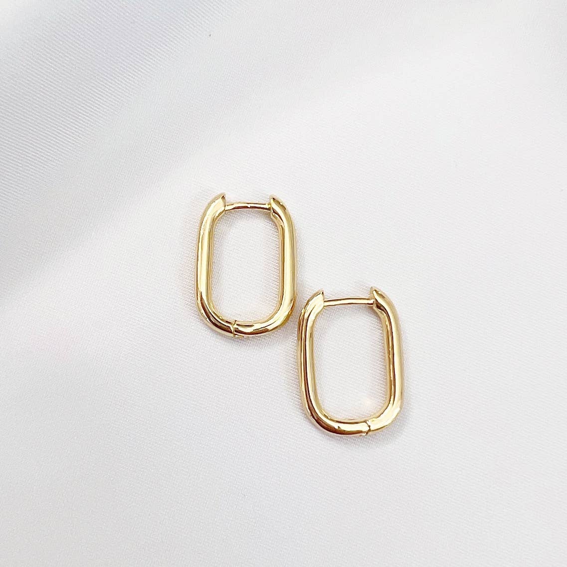 Kamryn Oblong Hoops