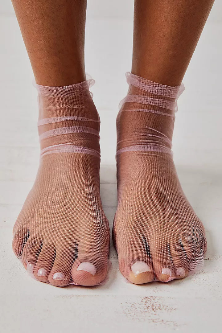 The Moment Sheer Socks