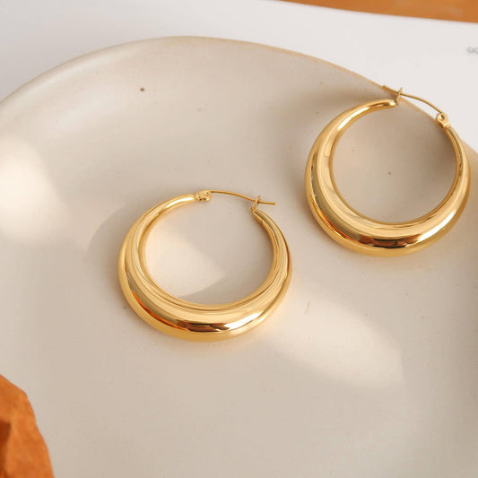Galene Earring: Yellow Gold