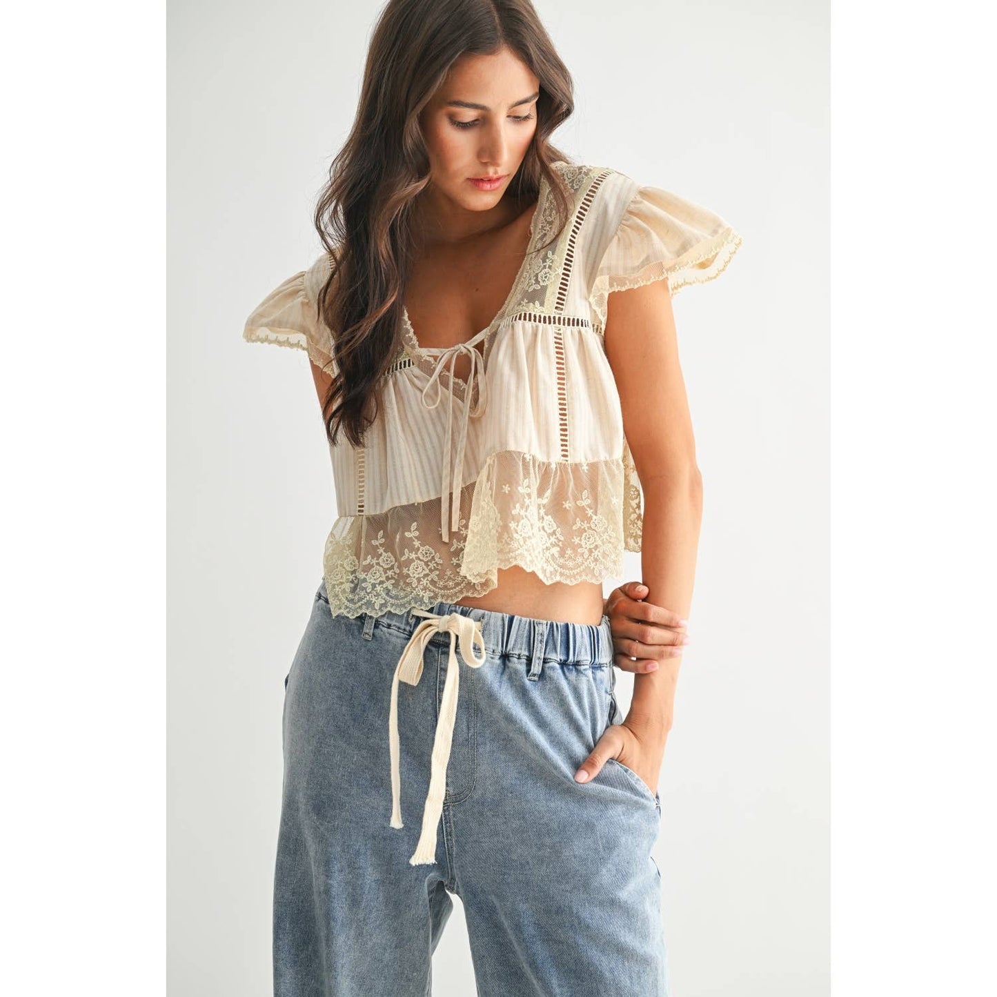 LACE TRIMMED BLOUSE
