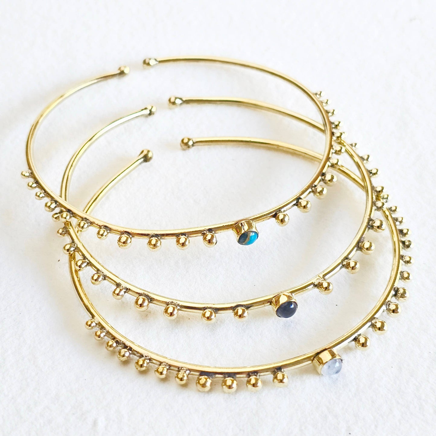 Brass bangle bracelet: Turquoise