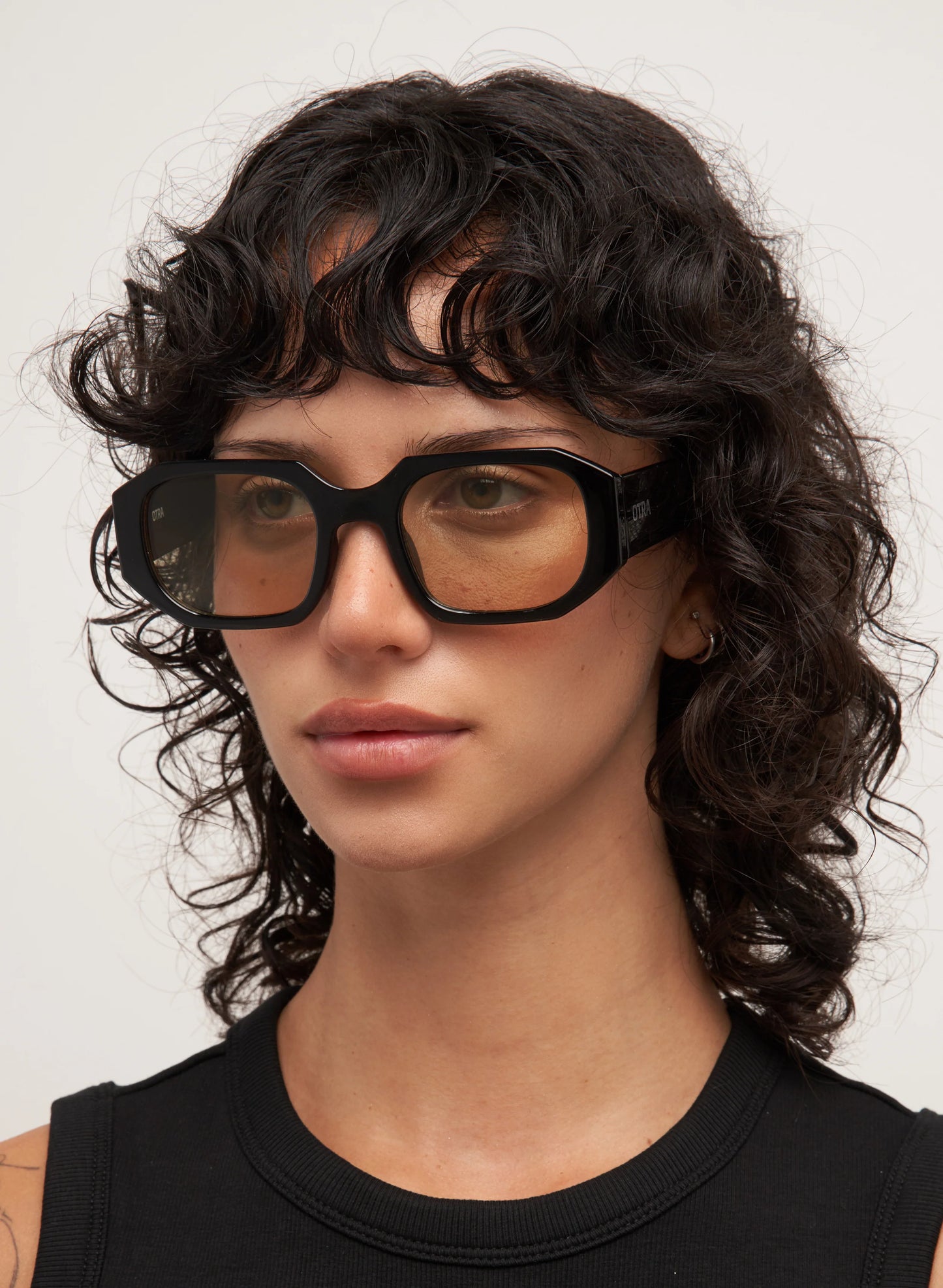 Vera Black/Olive sunglasses